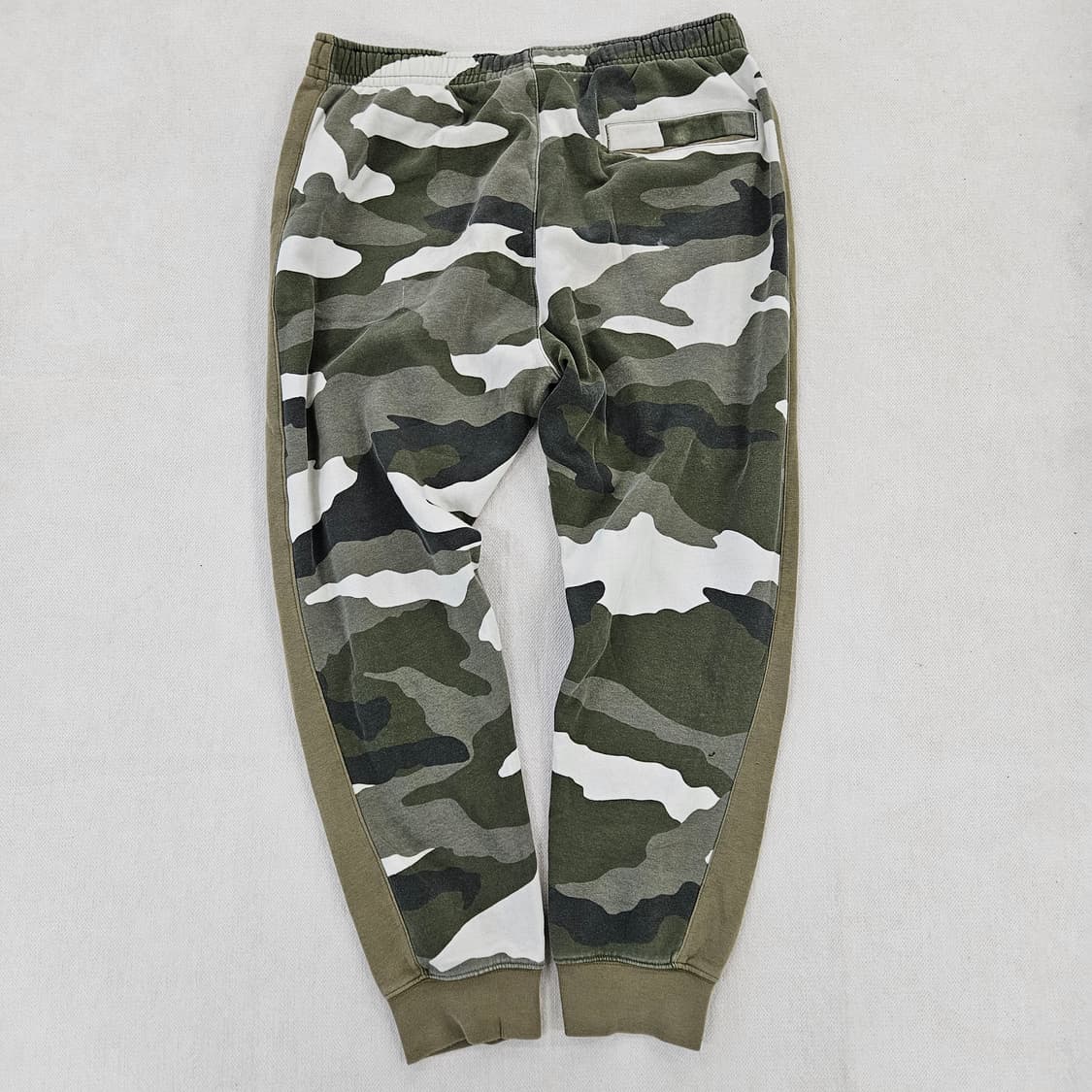 [L] 나이키 클럽 카모 플리스 조거 팬츠 0114YH1 상품이미지3