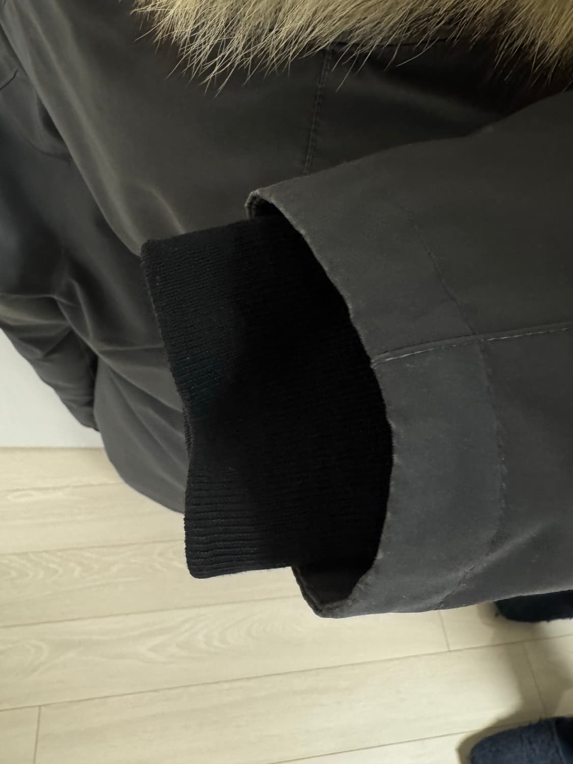 캐나다구스 빅토리아 패딩xs 그래파이트색상 상품이미지8