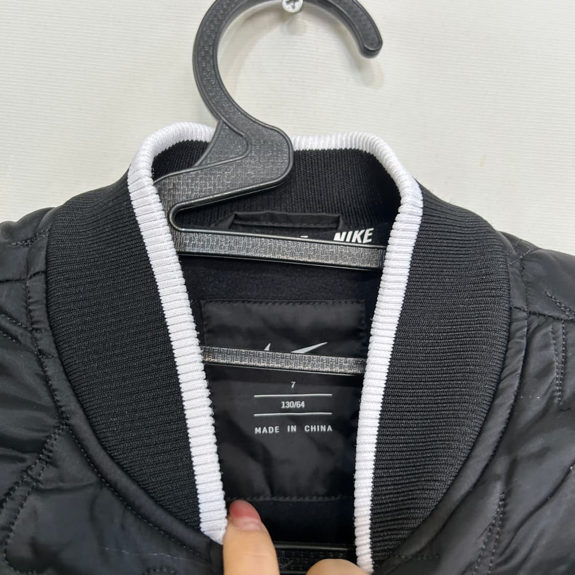 21FW 나이키 키즈 경량패딩 130 상품이미지2