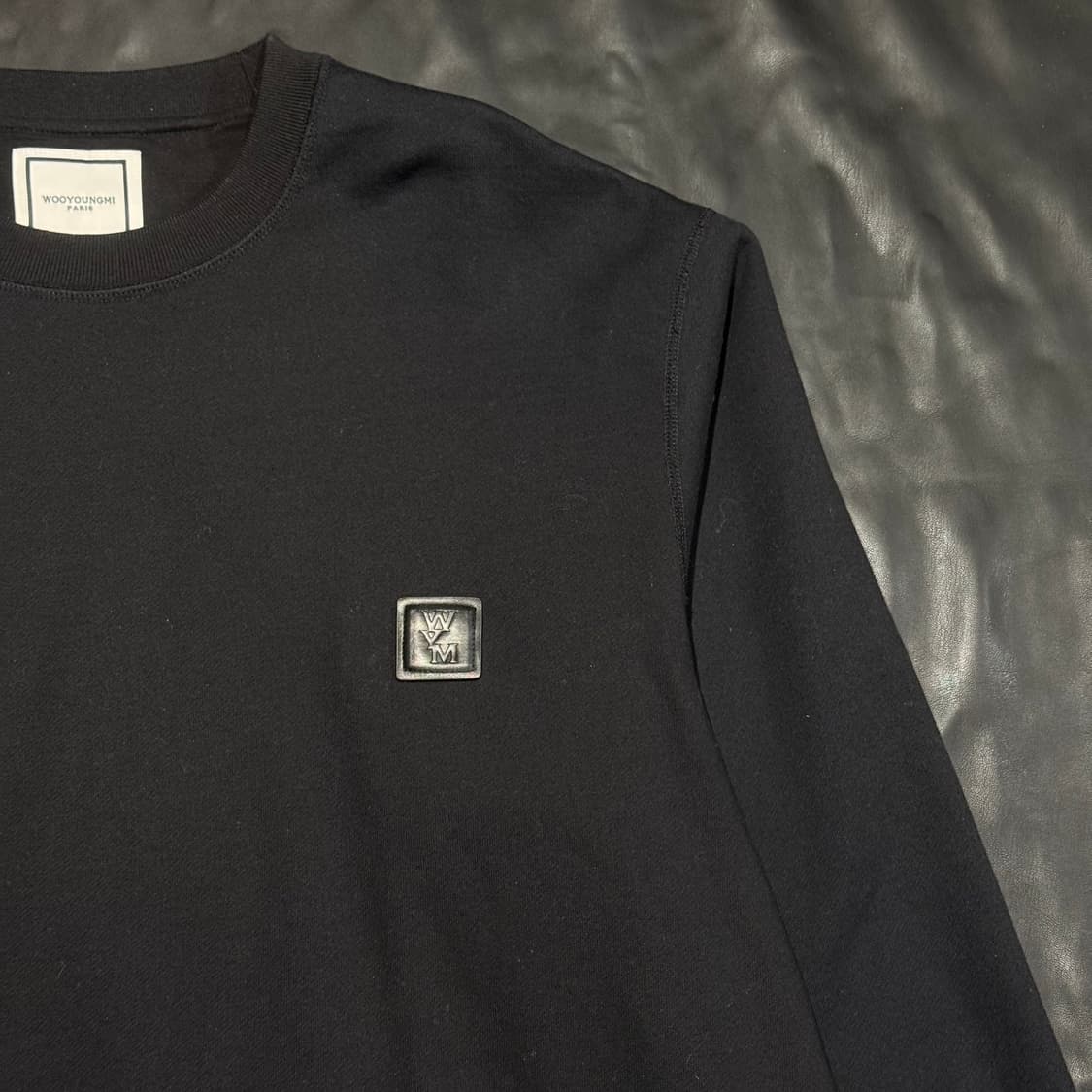 우영미 웨이브 그래픽 맨투맨 상품이미지3