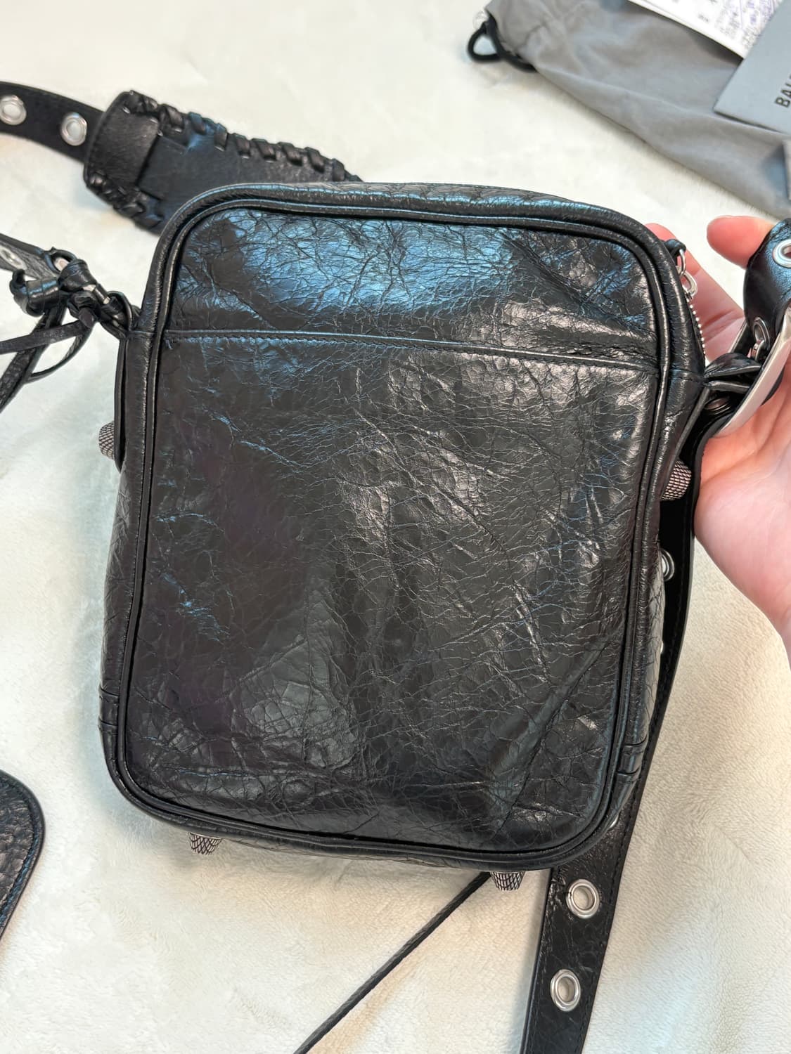 발렌시아가 르카골 크로스 바디백 남성 상품이미지5