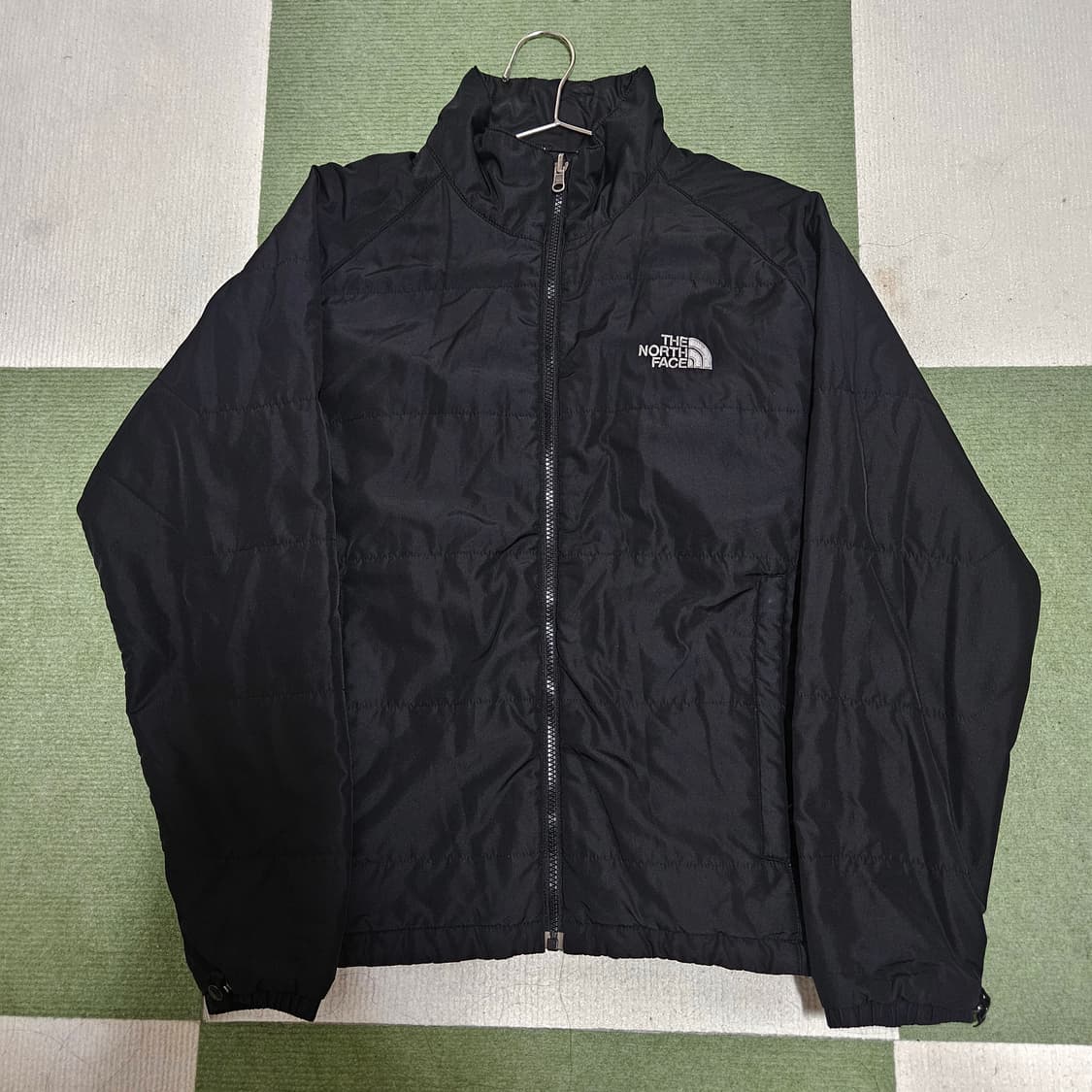 노스페이스 경량패딩 M 상품이미지2