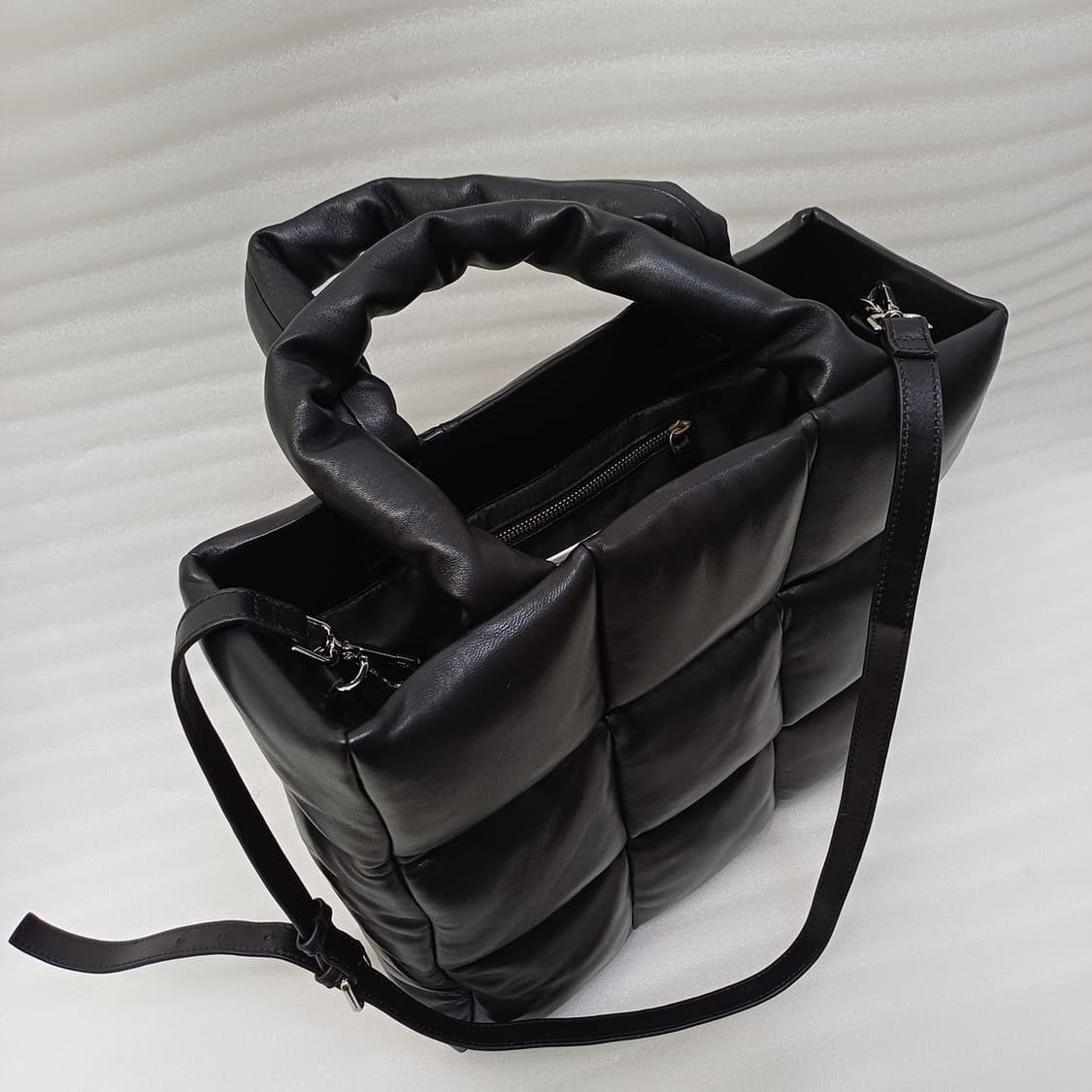 정품 스탠드스튜디오 양 가죽 퀼팅 백 토드백 크로스백 가방 사랑봉봉 상품이미지1