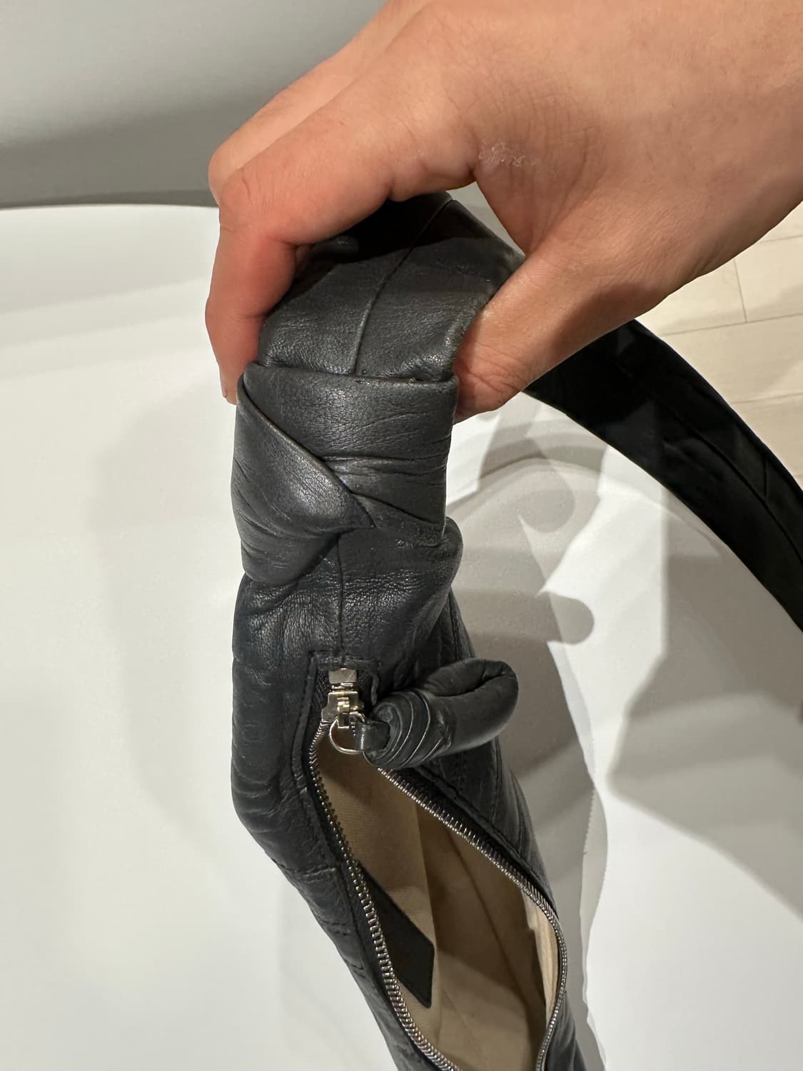 르메르 크루아상 범백 스몰 사이즈 팝니다 상품이미지4