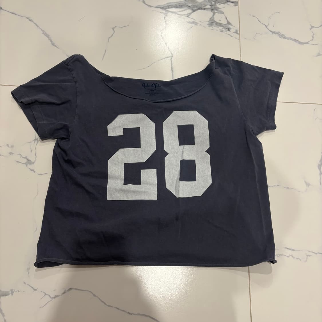 Brandy melville off the shoulder top 상품이미지1