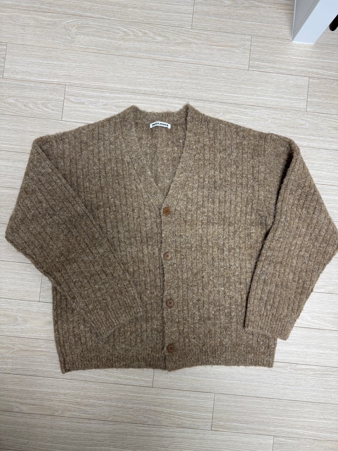 인사일런스 가디건 브라운 M 상품이미지1