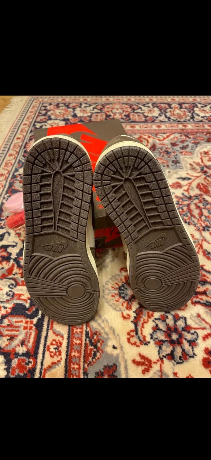 조던1 트래비스 스캇 레트로 하이 OG 모카 상품이미지6