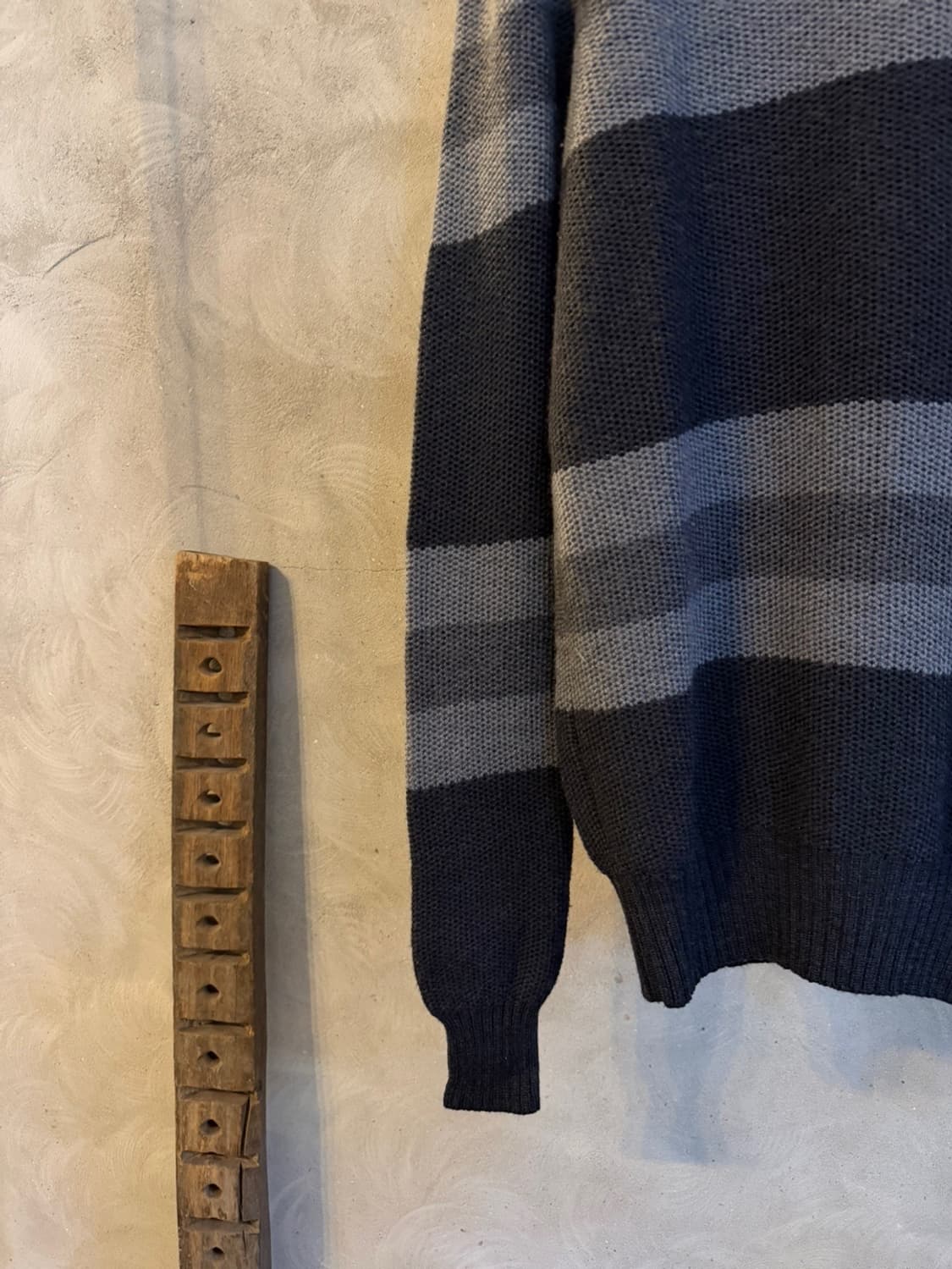 DKNY 브이넥 니트 105 상품이미지5