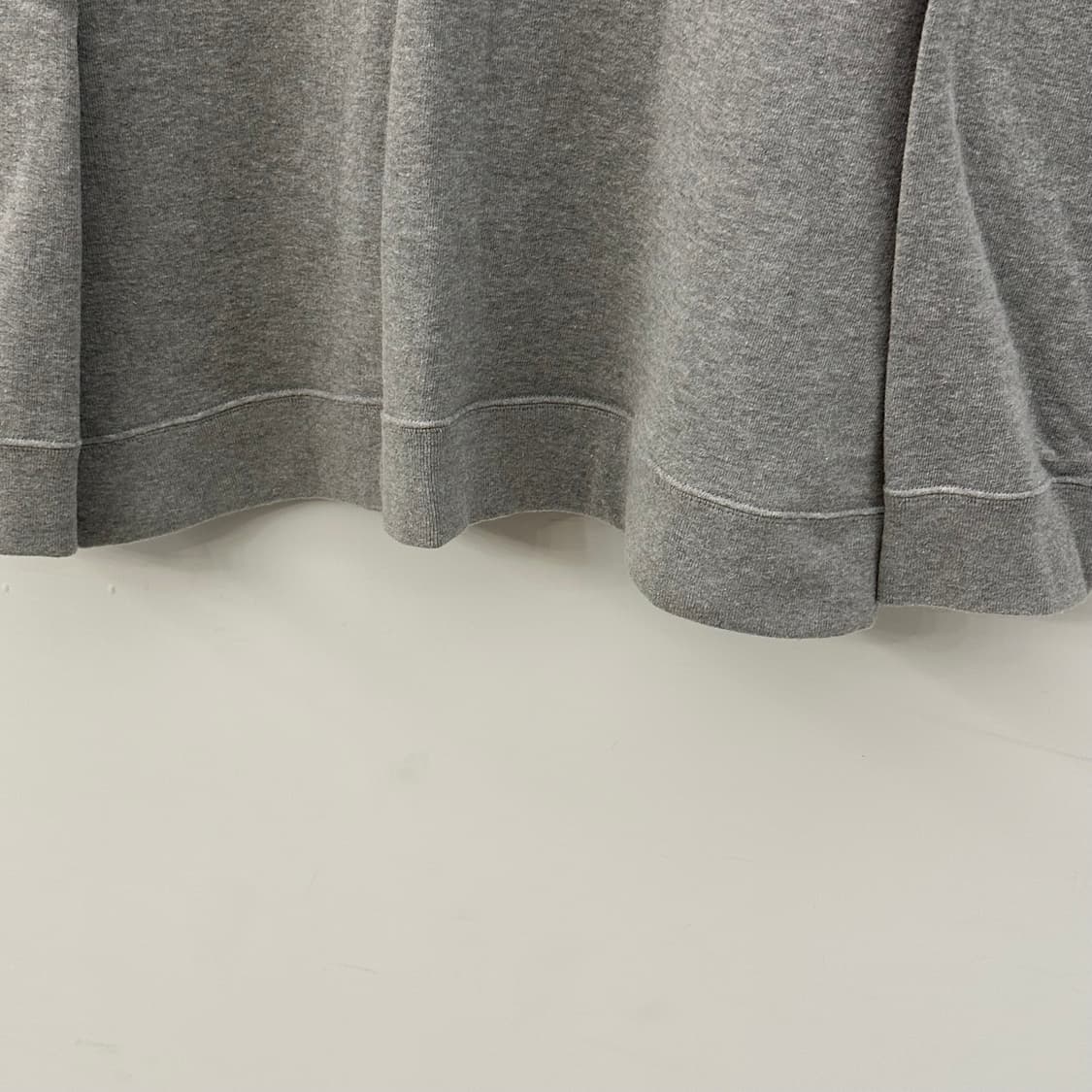 니들스 맨투맨 XL사이즈  상품이미지3