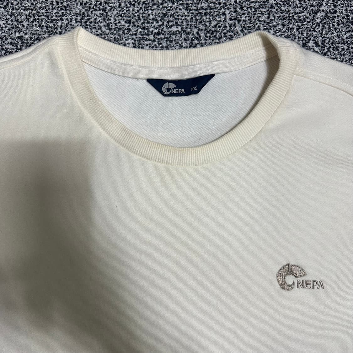 (105) 네파 아이보리 맨투맨 티셔츠 상품이미지2