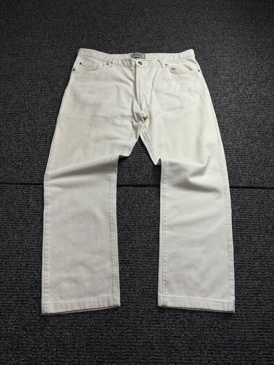 90s 베르사체 메두사 가죽 패치로고 화이트 데님 팬츠 1857 상품이미지2