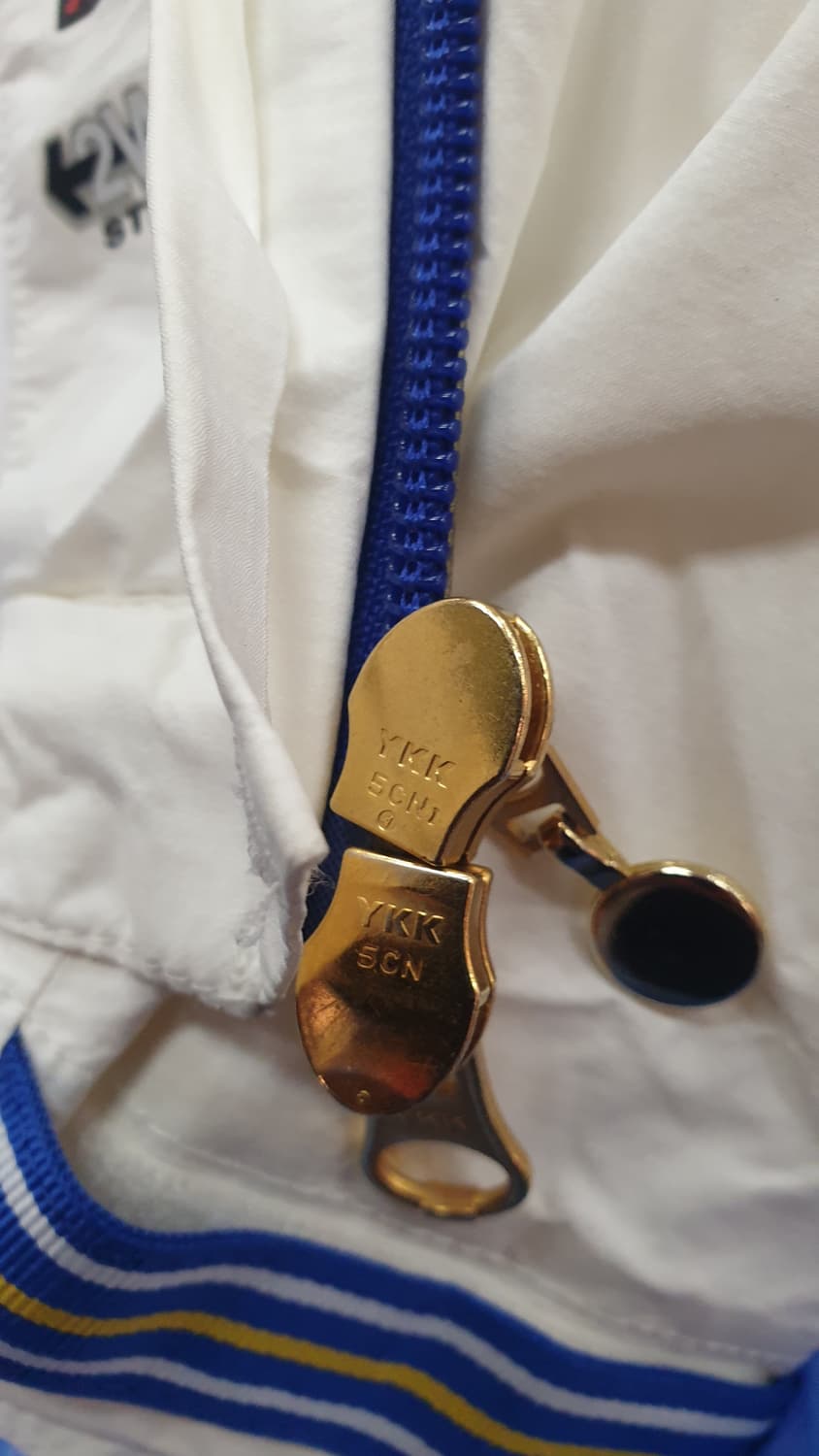 CHERVO 여성 화이트 바람막이 자켓40사이즈 상품이미지9