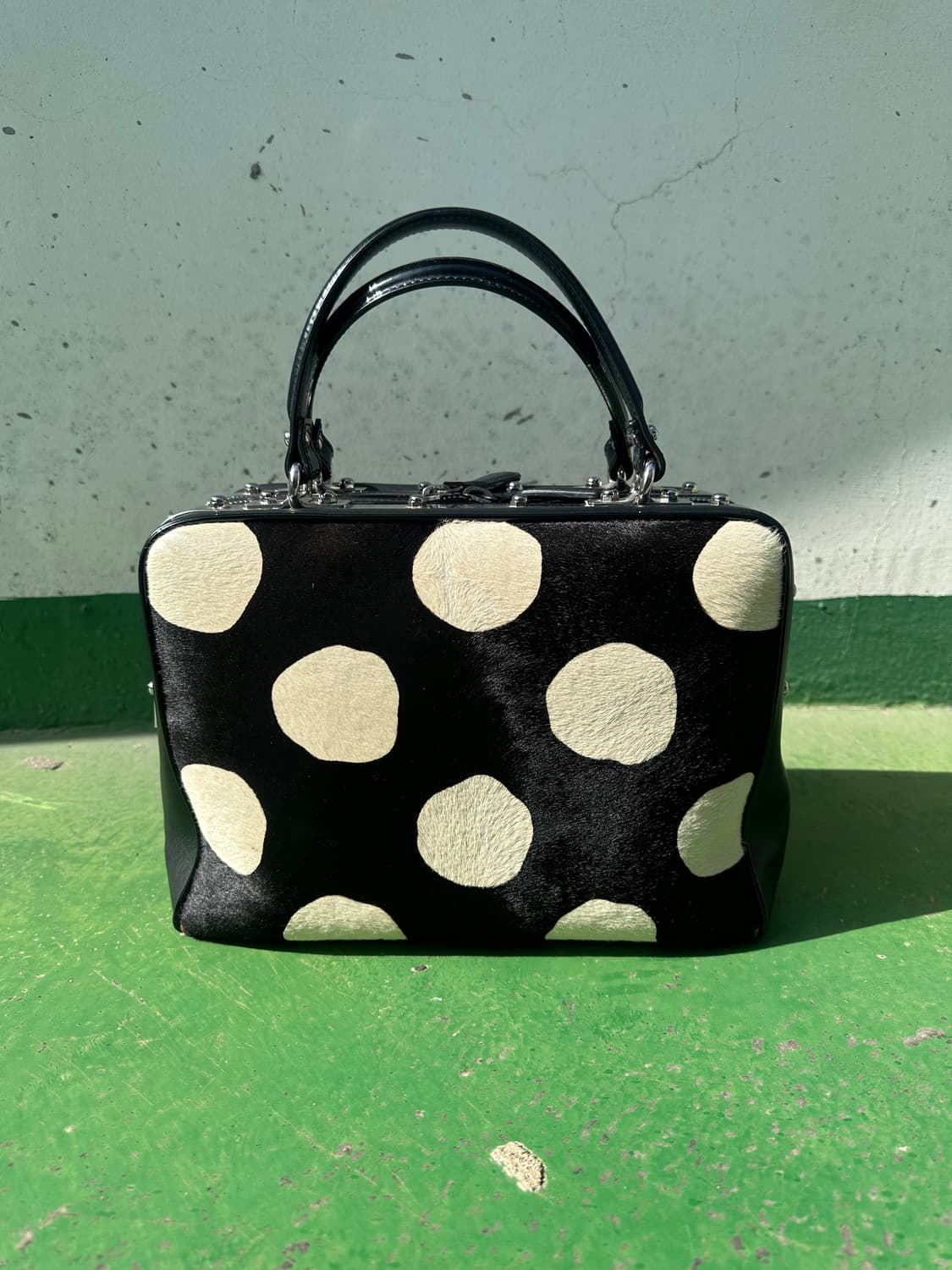 [희귀템]MCM 엠씨엠 송치 도트 핸드백 상품이미지4