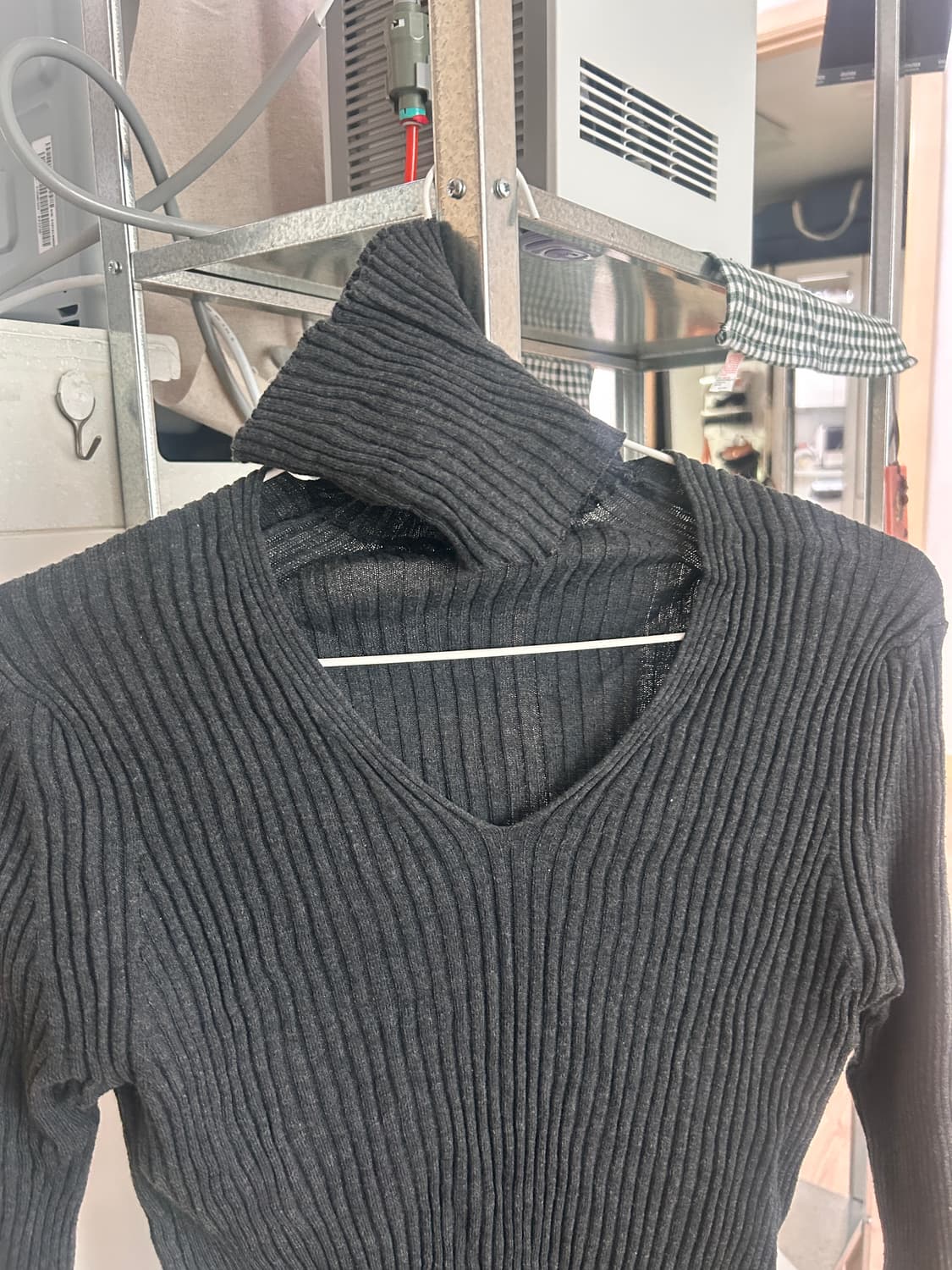 메종마레 다크 그레이 니트 상품이미지2