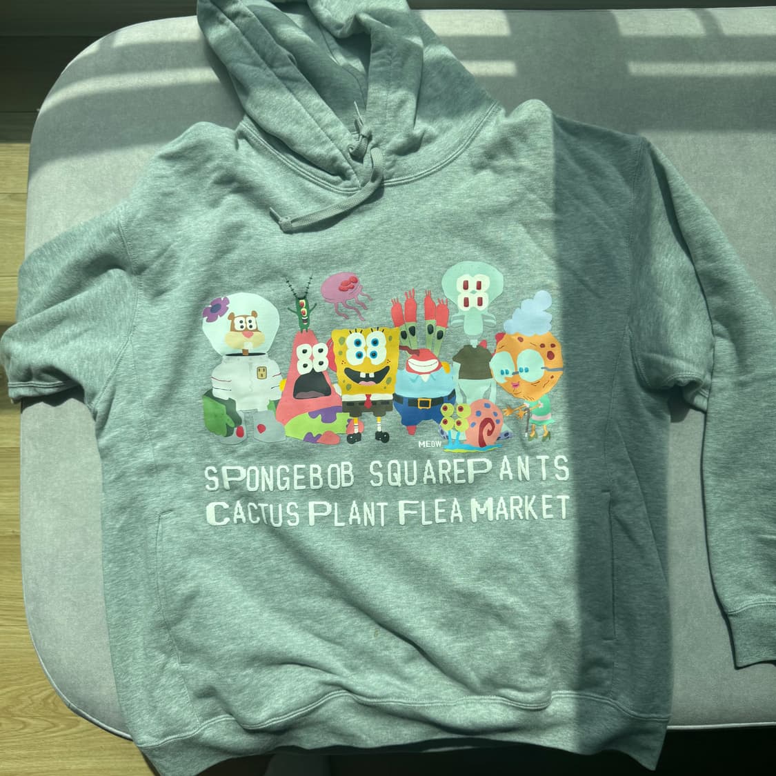 유니클로 스폰지밥 후드 상품이미지1