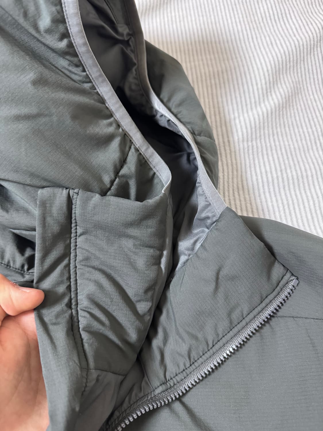 (S급) 아크테릭스 아톰 LT 후디 글리치 상품이미지6