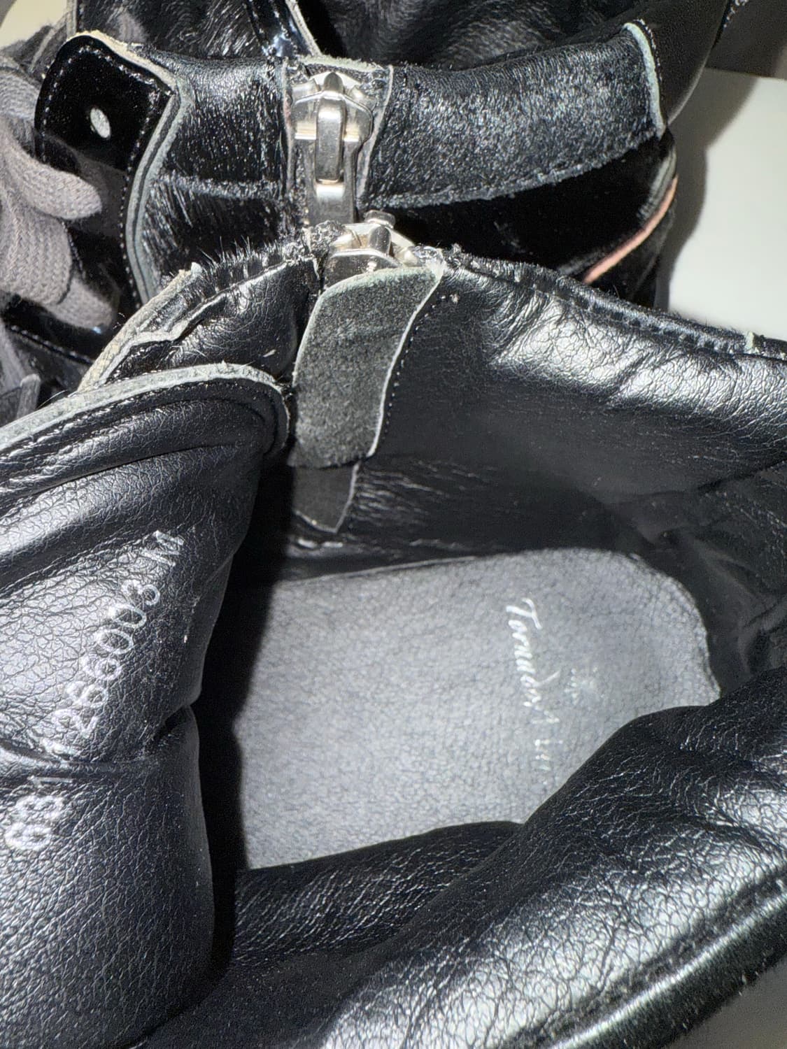 Tornado Mart Fur Panel High-Top Sneakers 상품이미지9