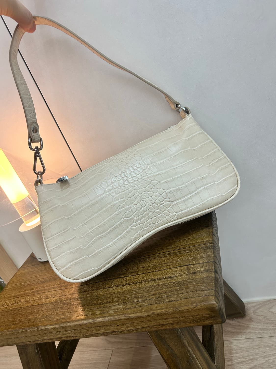 쥬페이 에바 바게트백 아이보리 상품이미지1