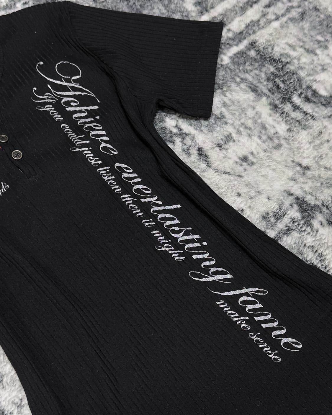 {UNKNOWN} Slim Fit Vertical Lettered Tee 상품이미지7