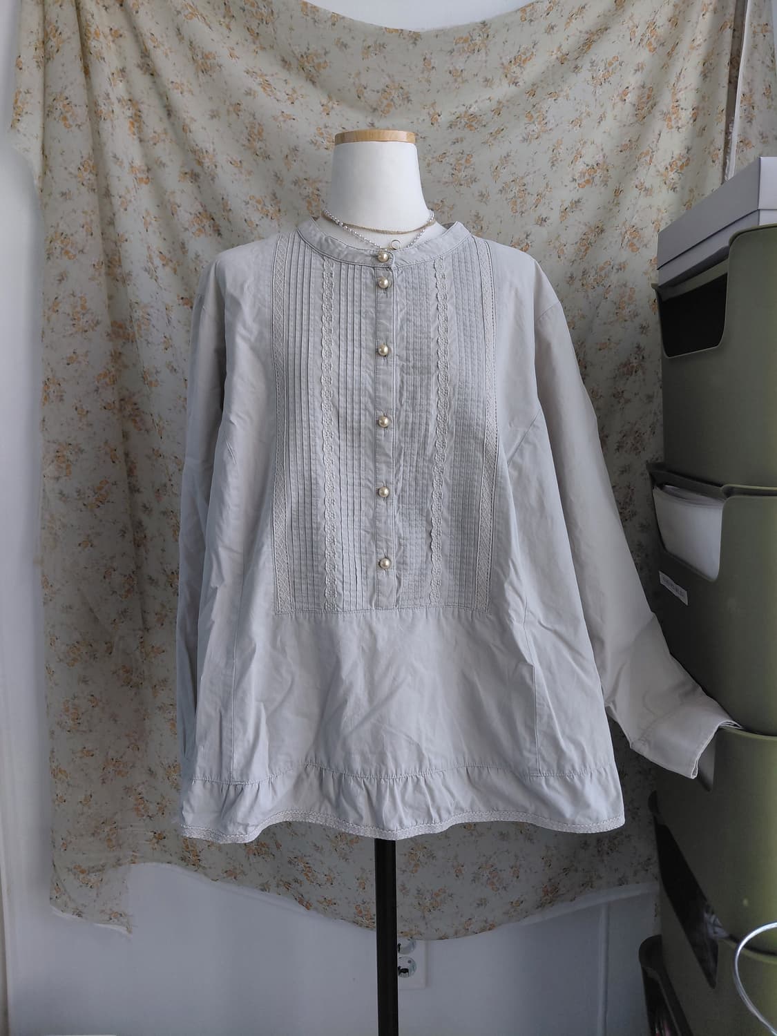 [일본빈티지] 레이스 핀턱 블라우스 아이보리 모리걸 상품이미지1