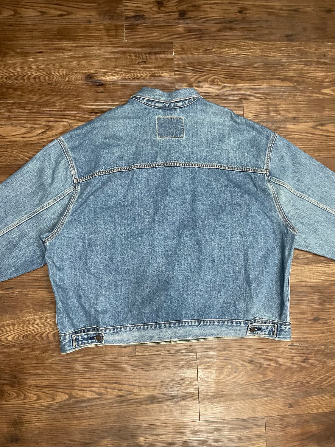 리바이스 스테이 루즈 오버핏 포켓 트러커 데님 자켓 상품이미지9