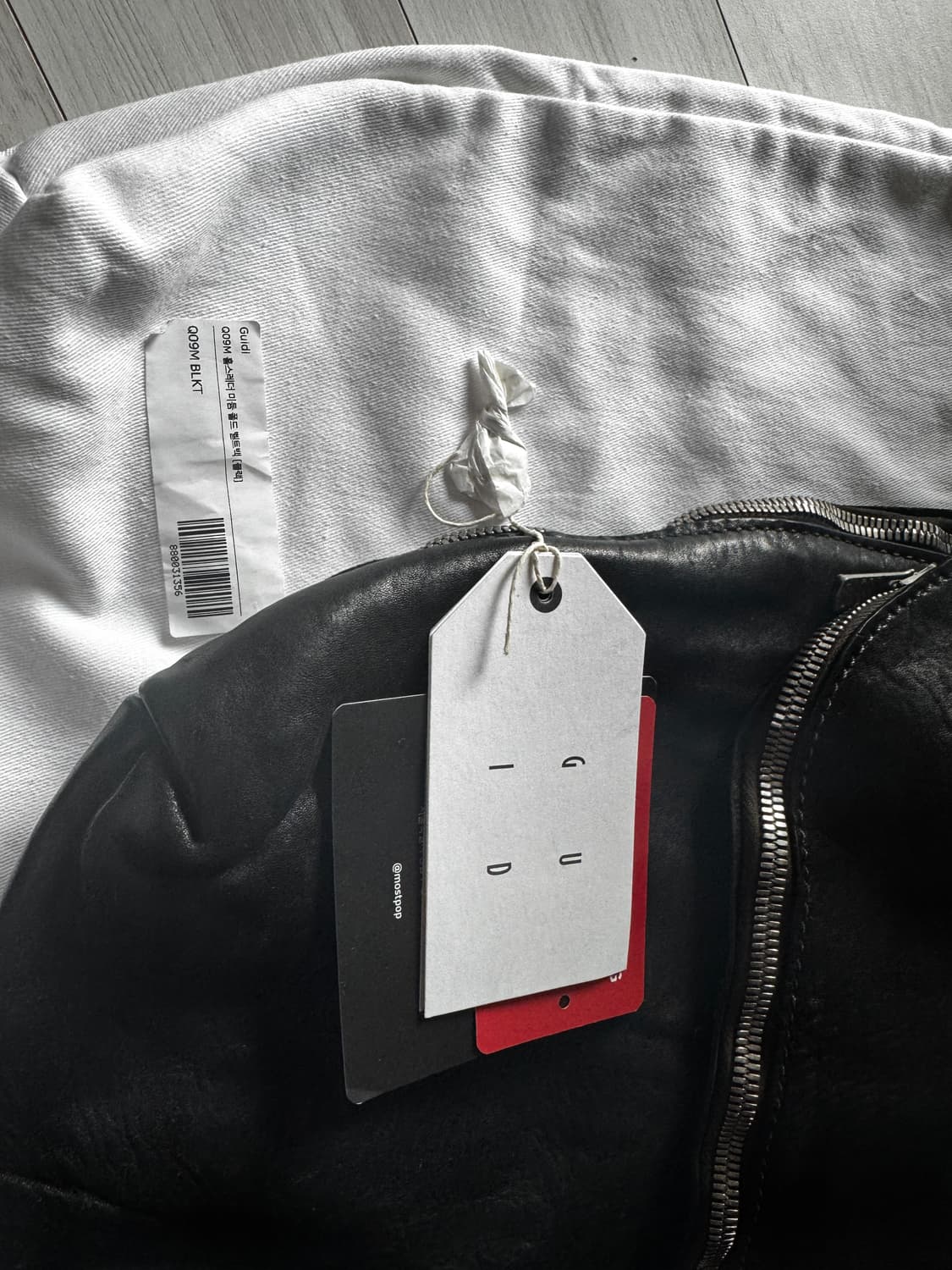 GUIDI M10 훌스레더 메신저 숄더백 블랙 상품이미지2