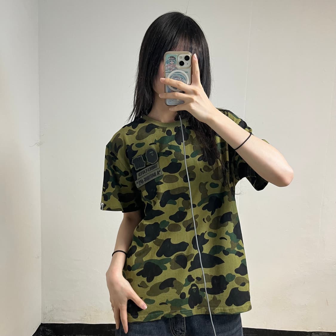 BAPE × UNDEFEATED Collaboration T-Shirt 상품이미지1