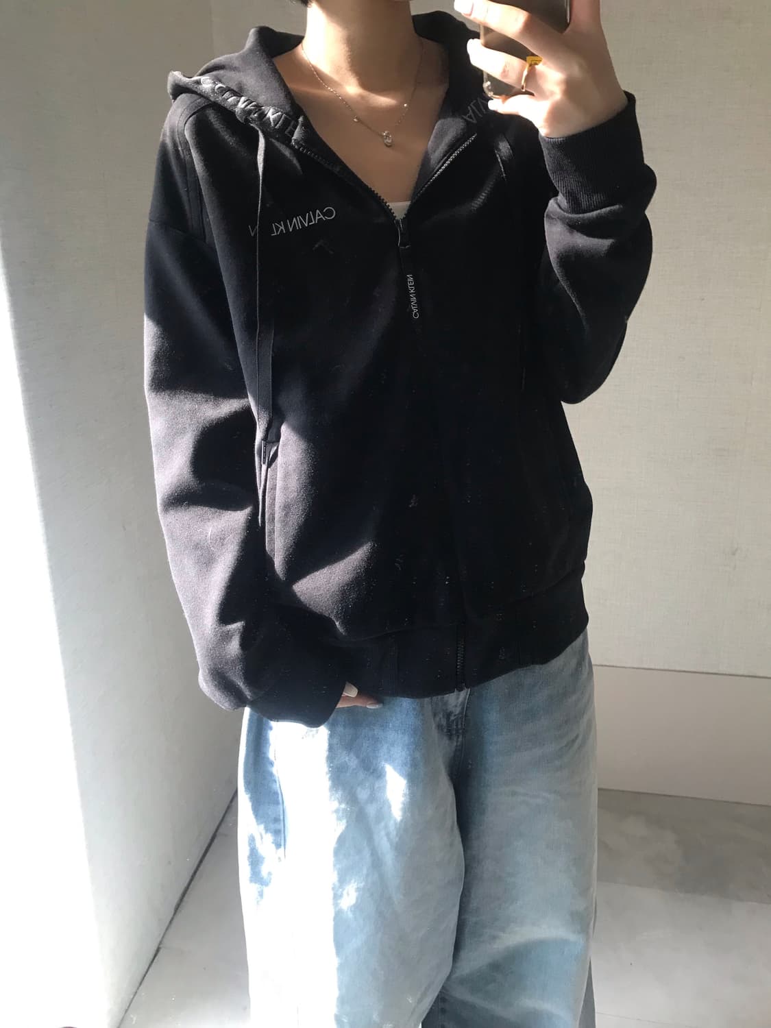 켈빈클라인 블랙 후드집업 상품이미지4