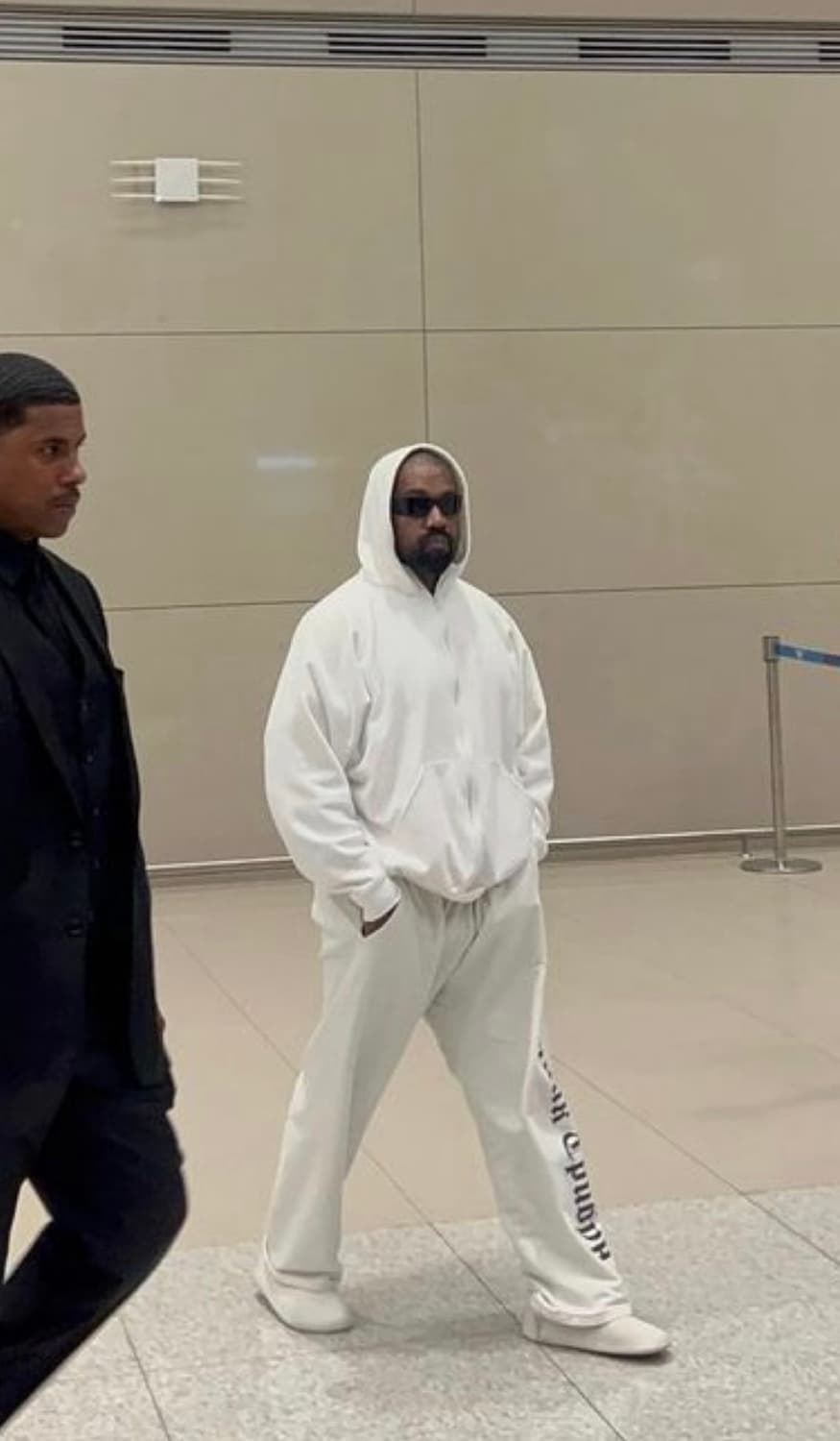 이지 고샤 트리뷴 헤럴드 스웻팬프 sp-01 yeezy yzy 상품이미지3