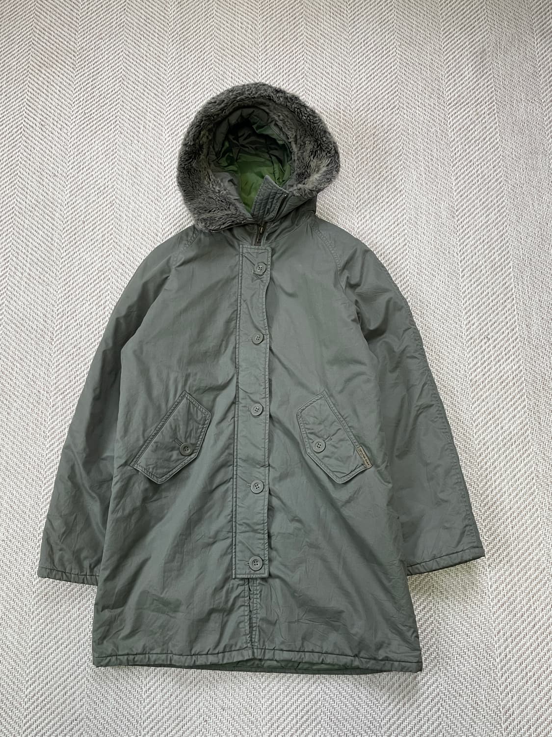 캘빈클라인 퍼 트리밍 후드 파카 J03603 상품이미지1