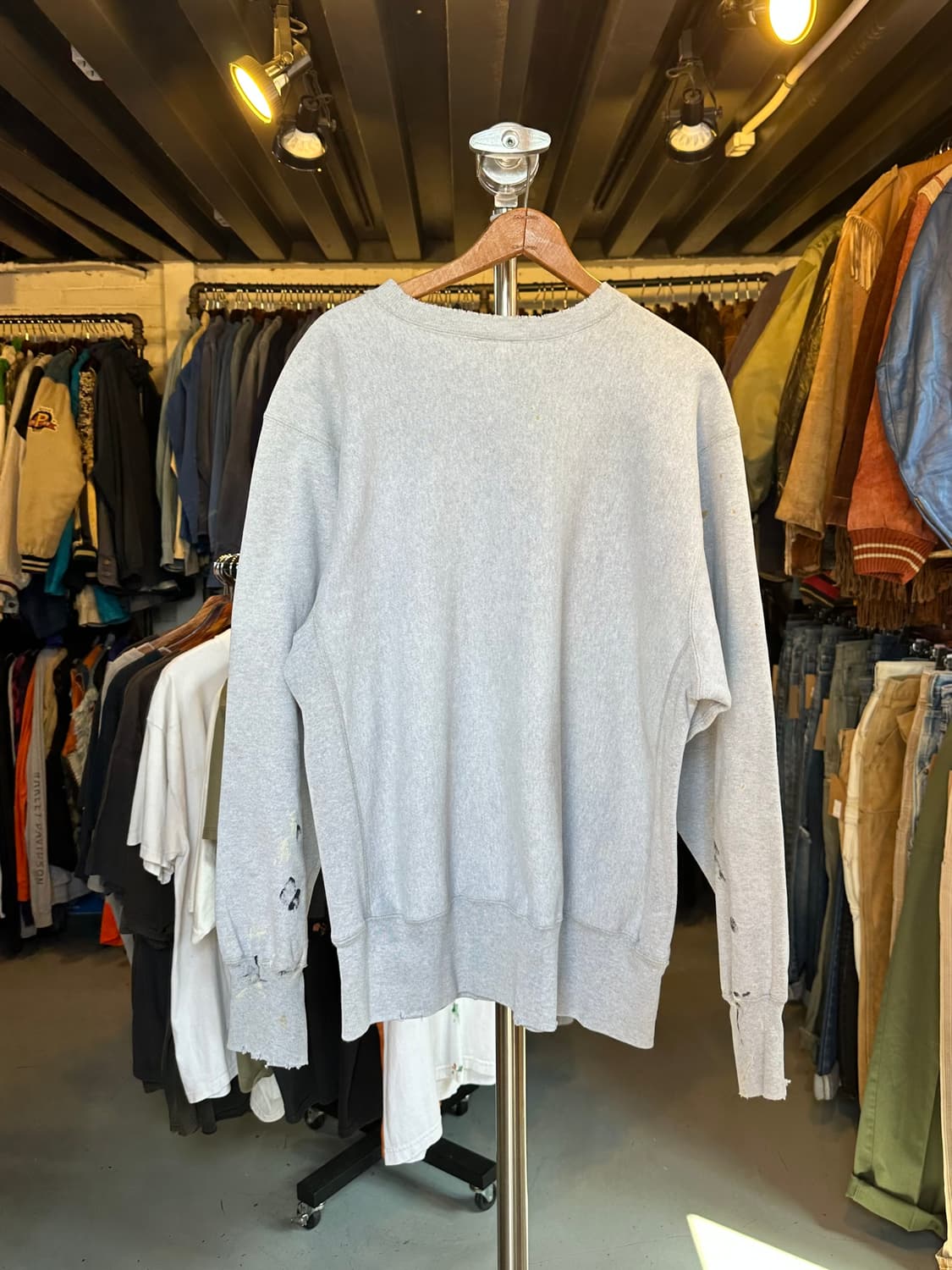 챔피온 헤비웨이트 리버스위브 데미지 페인팅 스웻셔츠 상품이미지2