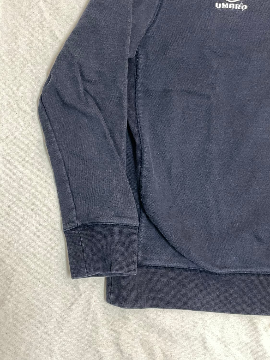 엄브로 맨투맨  상품이미지3