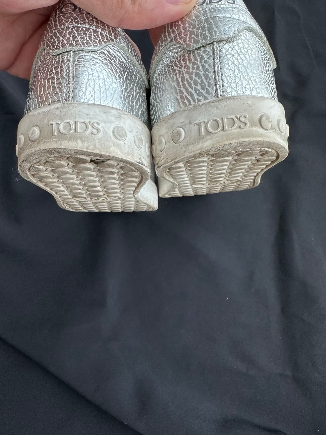 토즈 (TOD'S) 여성 메탈릭 실버 레더 스니커즈 (35사이즈) 상품이미지5