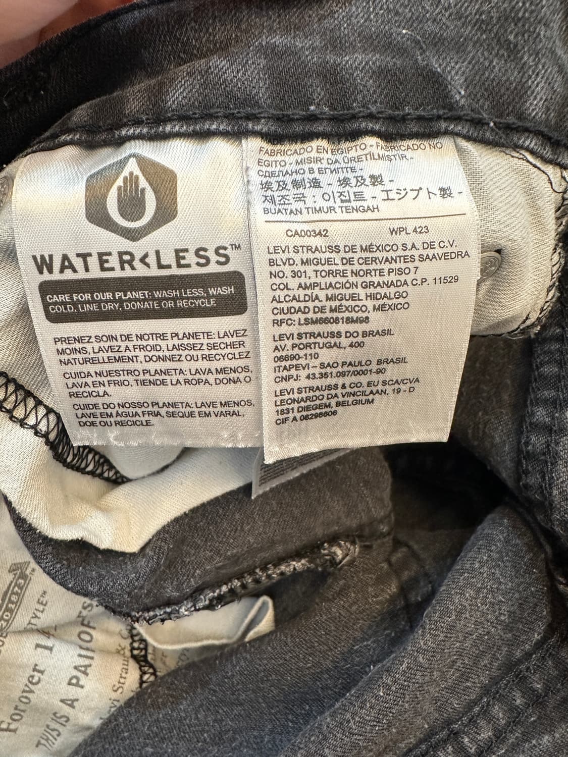 28) 리바이스 502 흑청 워싱 스판 슬림핏 청바지 상품이미지5