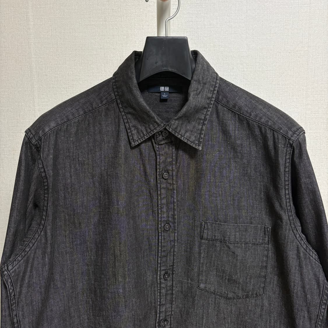 유니클로 베이직 데님 셔츠 / 흑청, L 상품이미지2