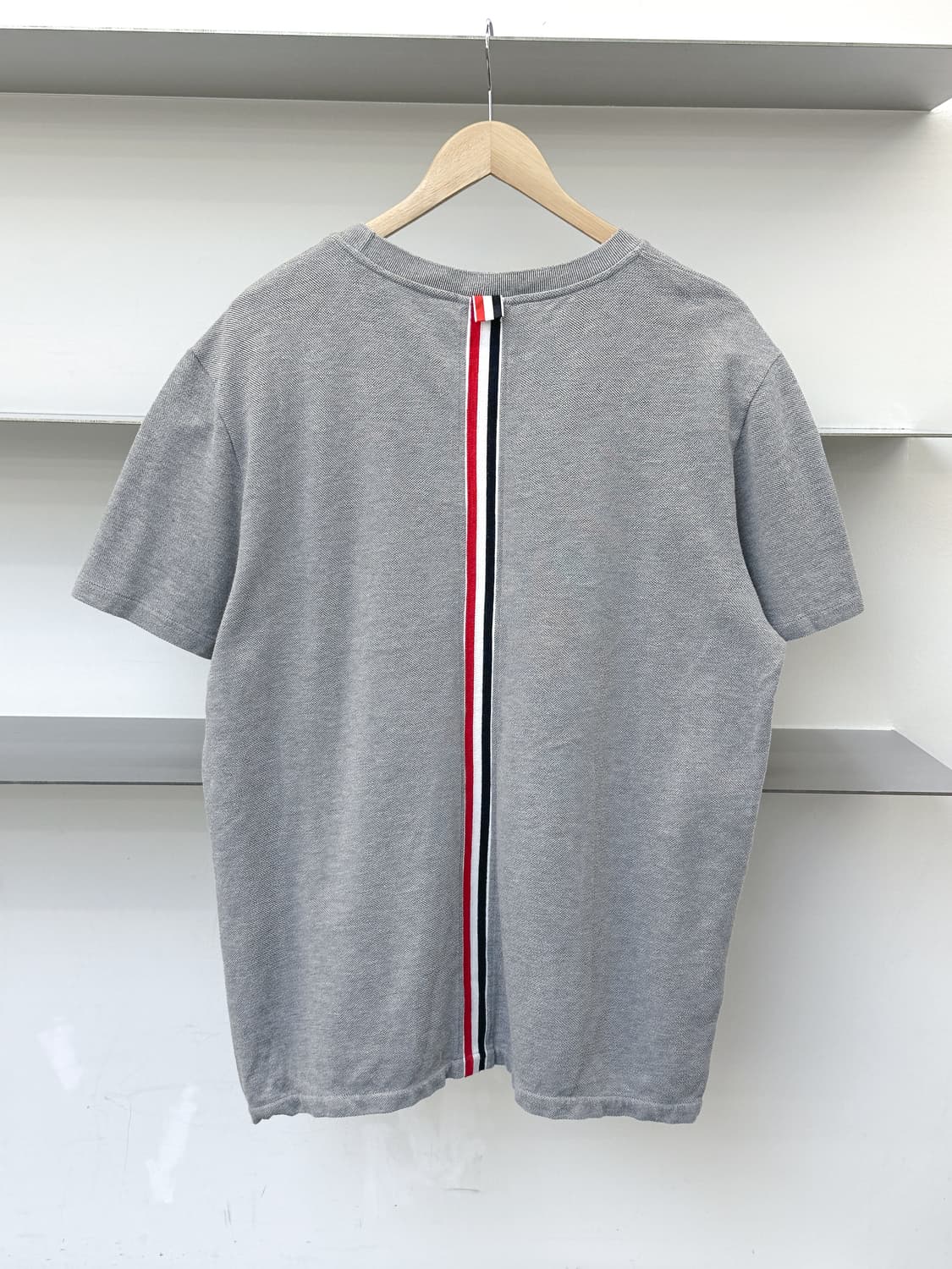 톰 브라운 24FW 백 RWB 티셔츠 상품이미지1