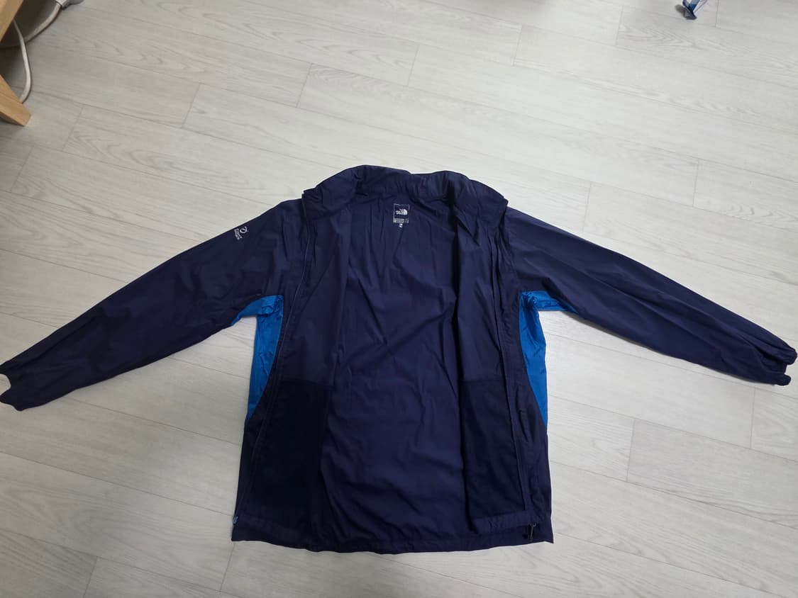 노스페이스 플라이트 시리즈 바람막이

XL사이즈 상품이미지2