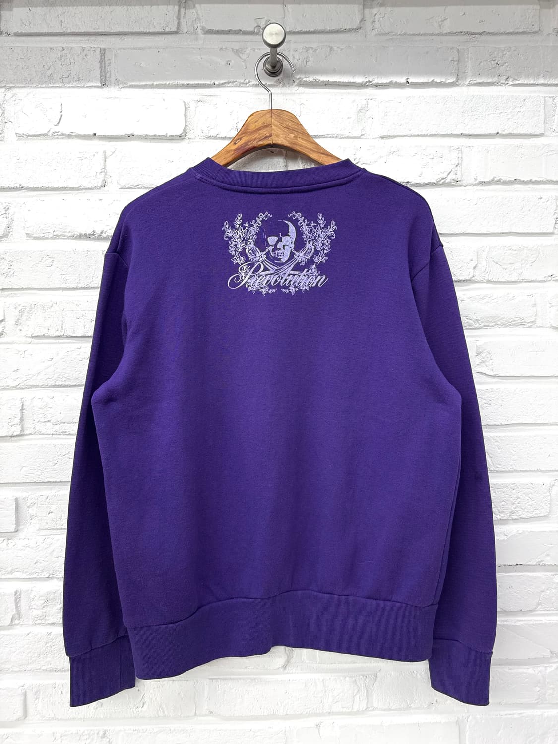 TVW 퍼플 해골프린팅 스웻셔츠 상품이미지5