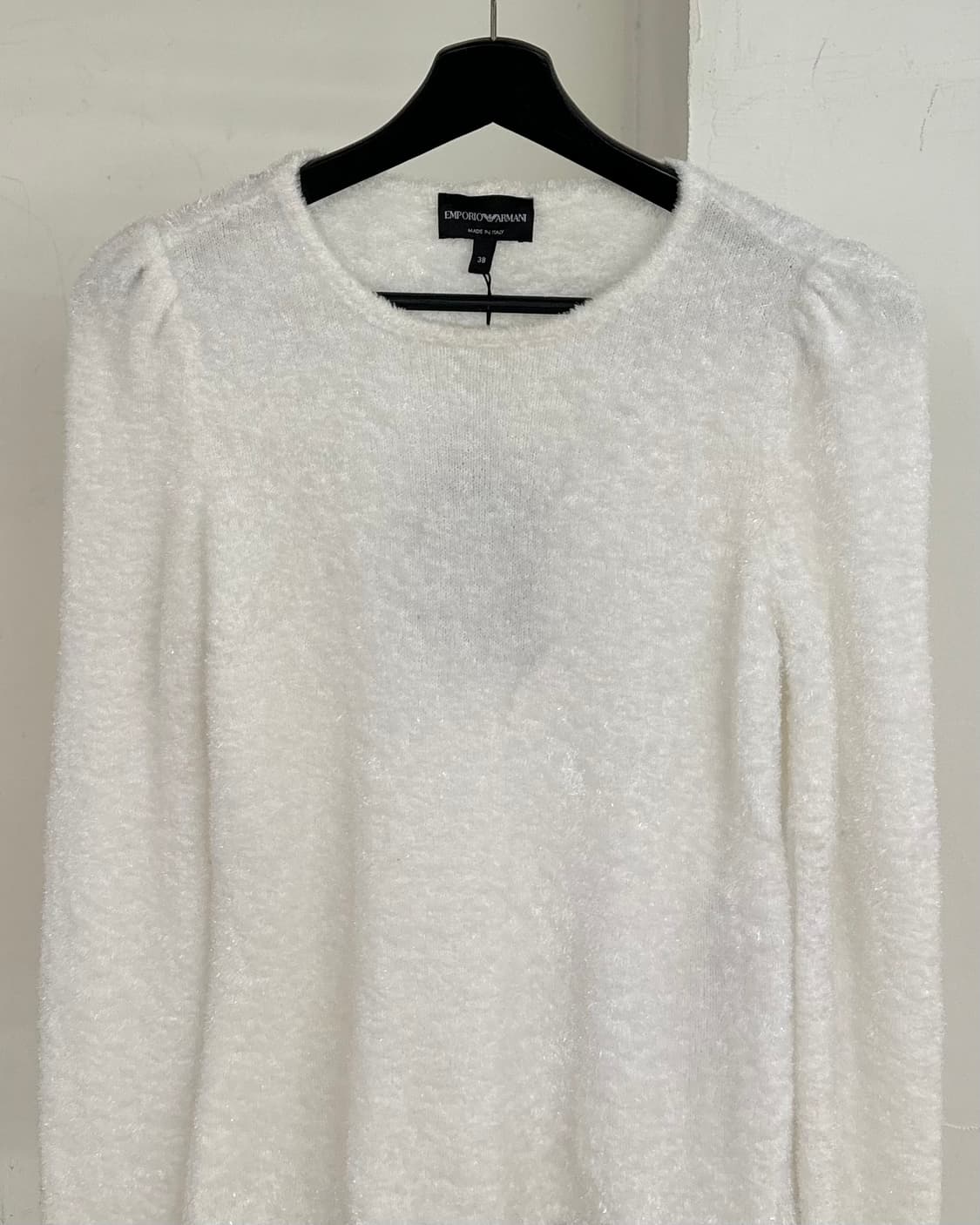 엠포리오 아르마니 화이트 라운드넥 퍼프숄더 니트  상품이미지2
