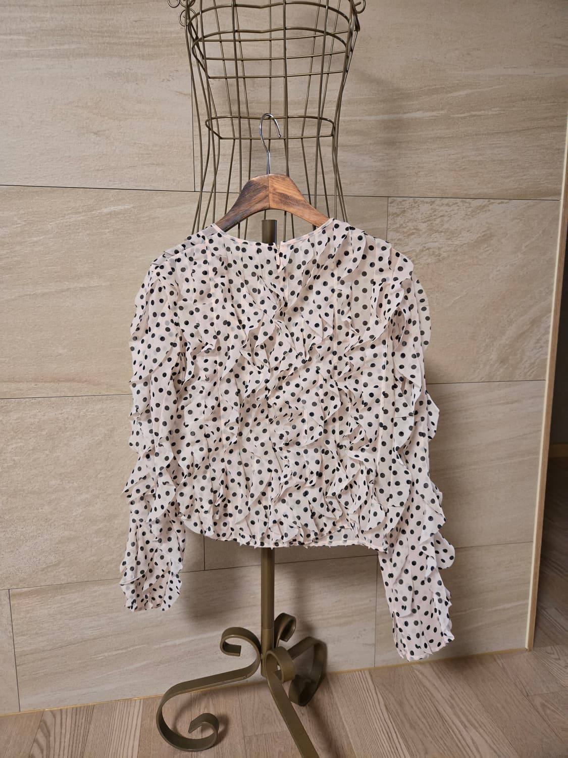 [36/미착용] 지암바티스타발리 x H&M 콜라보 블라우스  상품이미지6