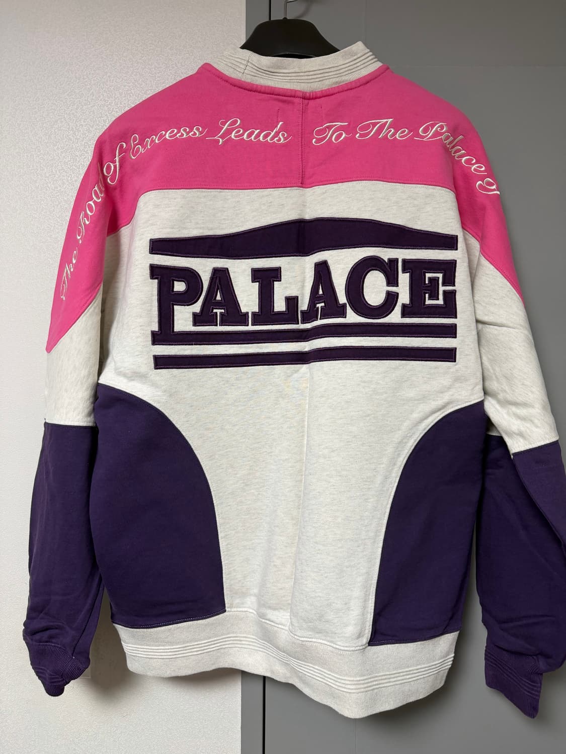 팔라스 스웻셔츠 상품이미지2