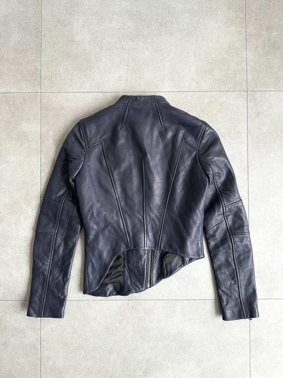 헬무트랭 램스킨 레더 사선지퍼 크롭 자켓 상품이미지5