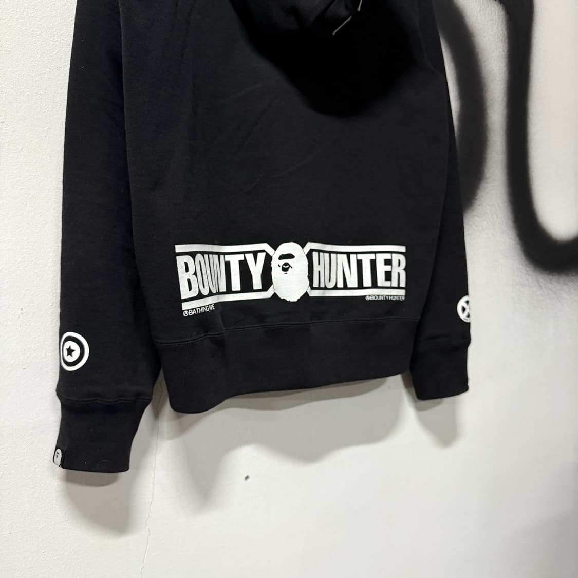 베이프 x 바운티헌터 매드샤크 풀 집업 후디 풀 구성 상품이미지7