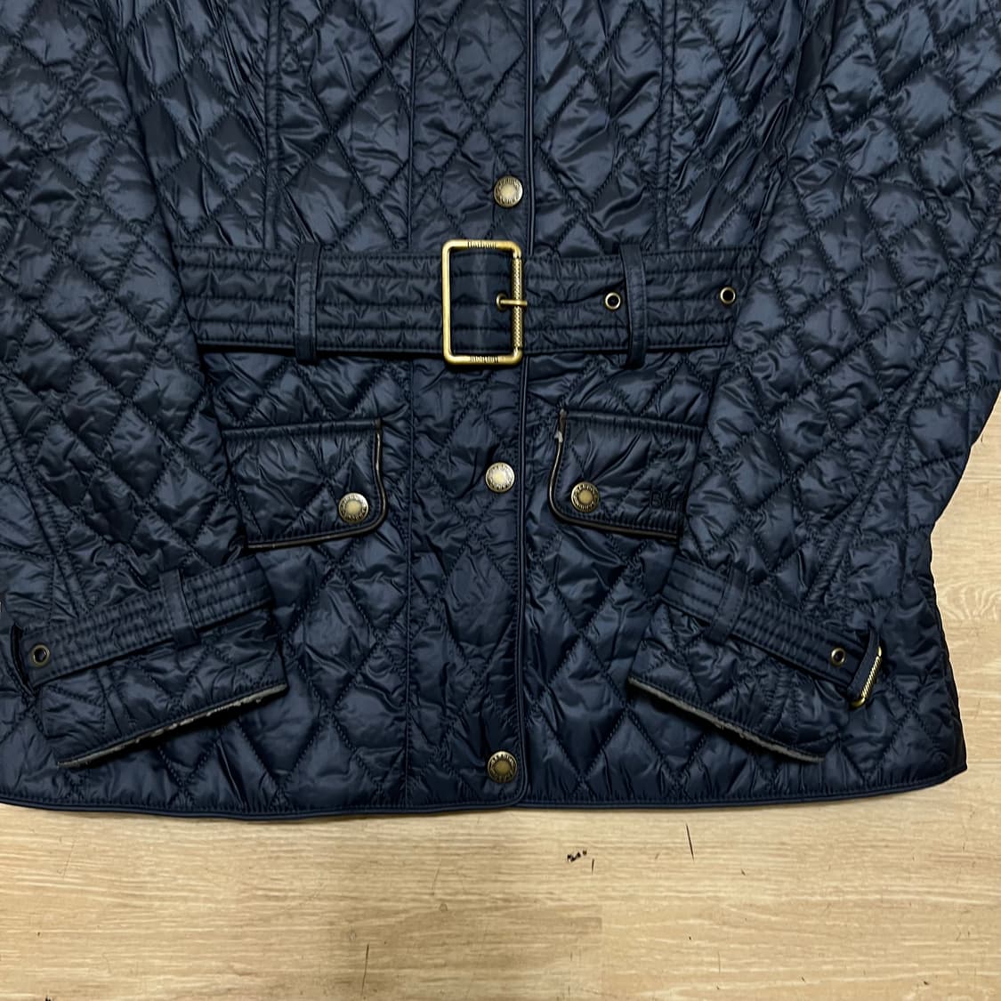 바버 여성 다이아몬드 퀼팅 벨티드 재킷 [네이비] S/90 상품이미지3