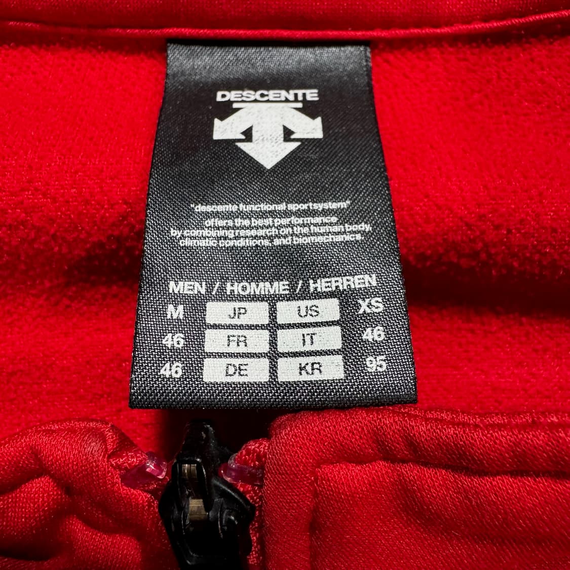 데상트 스위스 트라이애슬론 레드 져지 상품이미지4