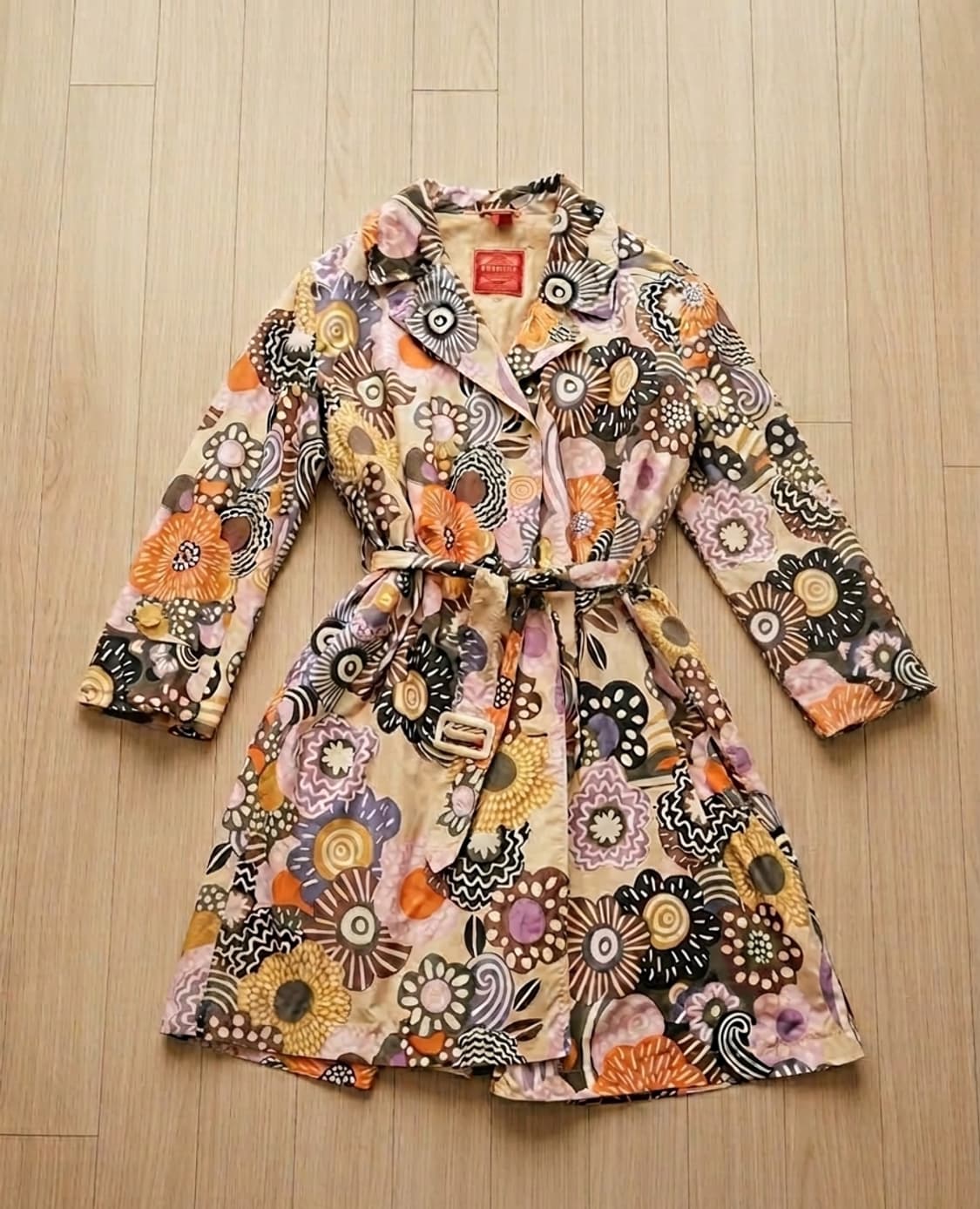 오일릴리(Oilily) 유니크 플라워 패턴 트렌치코트 상품이미지1