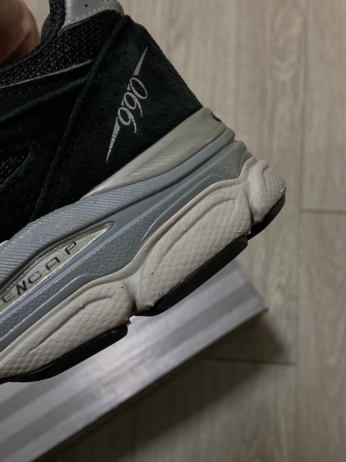 뉴발란스 990v3 블랙 260사이즈 판매해요! 상품이미지4