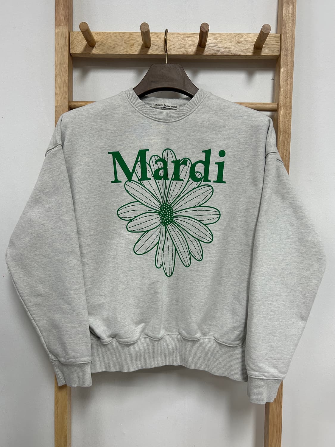 마르디 메크르디 빅로고 스웻셔츠 맨투맨 상품이미지2