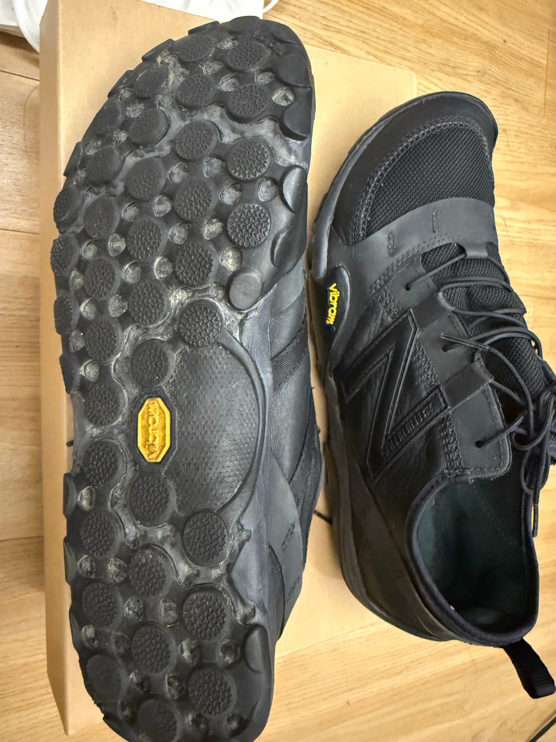 이세이미야케x뉴발란스 mt100 eu42.5/270 상품이미지4