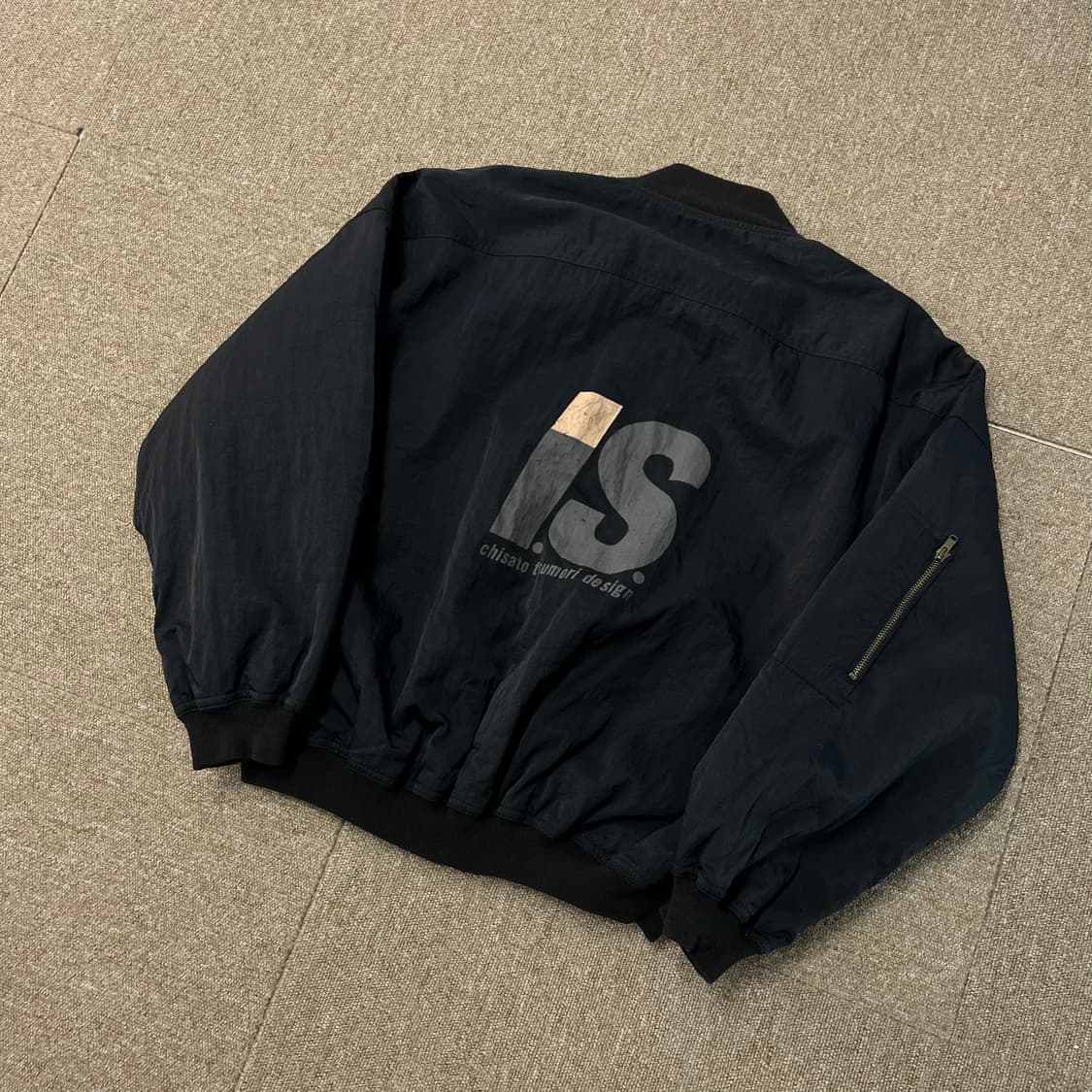 이세이미야케 80‘s 봄버 자켓 상품이미지1